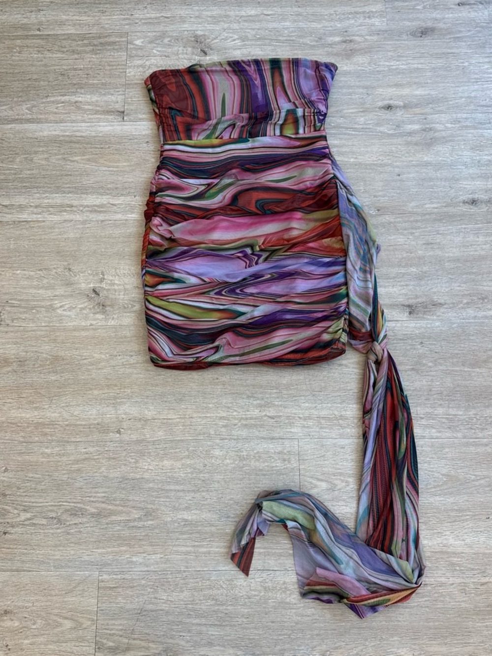 Elliatt Multi-Color Strapless Ruched Mini Dress with Side Sash Small